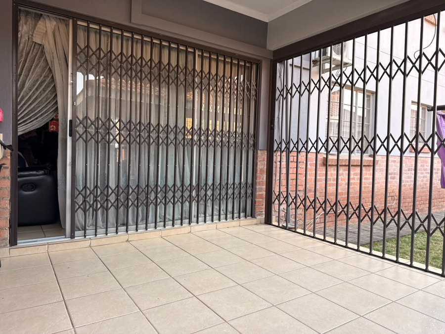 3 Bedroom Property for Sale in Waterval East North West